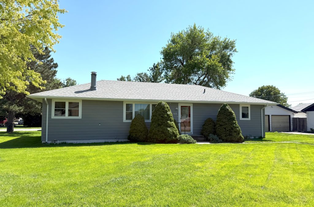 317 East 12th Street Imperial NE 69033