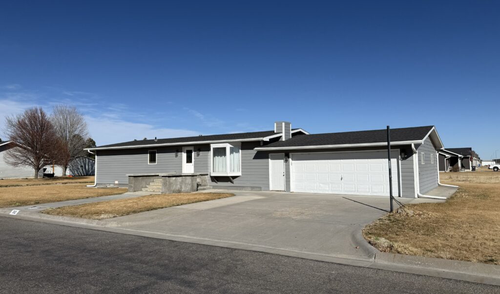 302 Holland Street Imperial NE 69033