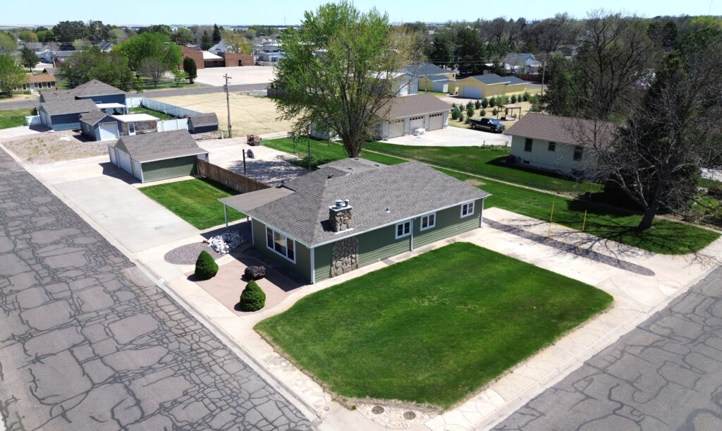 243 West 14th Street Imperial NE 69033