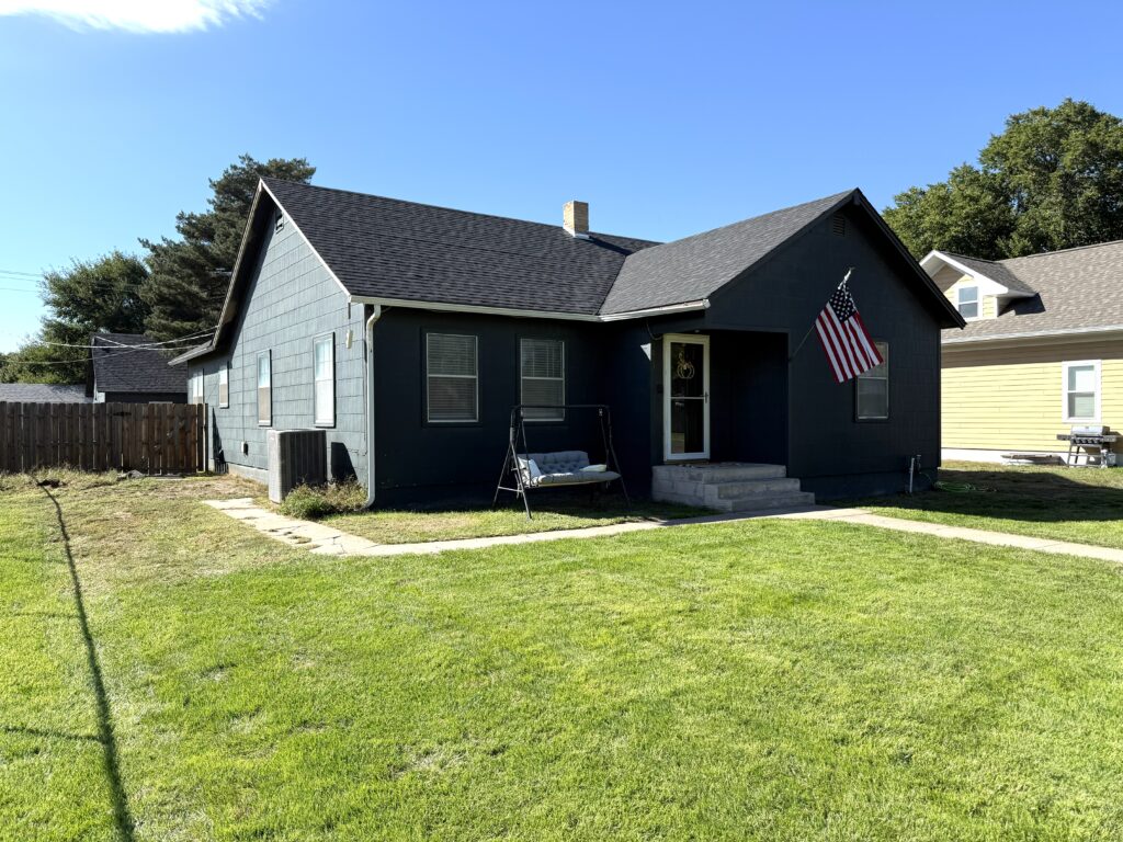 1013 Court Street Imperial NE 69033