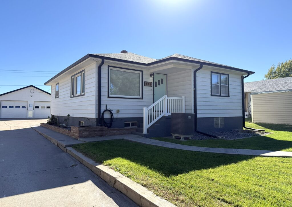 419 West 5th Street Imperial NE 69033